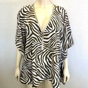 Michael Kors Safari Green & White Top Size Large/XL